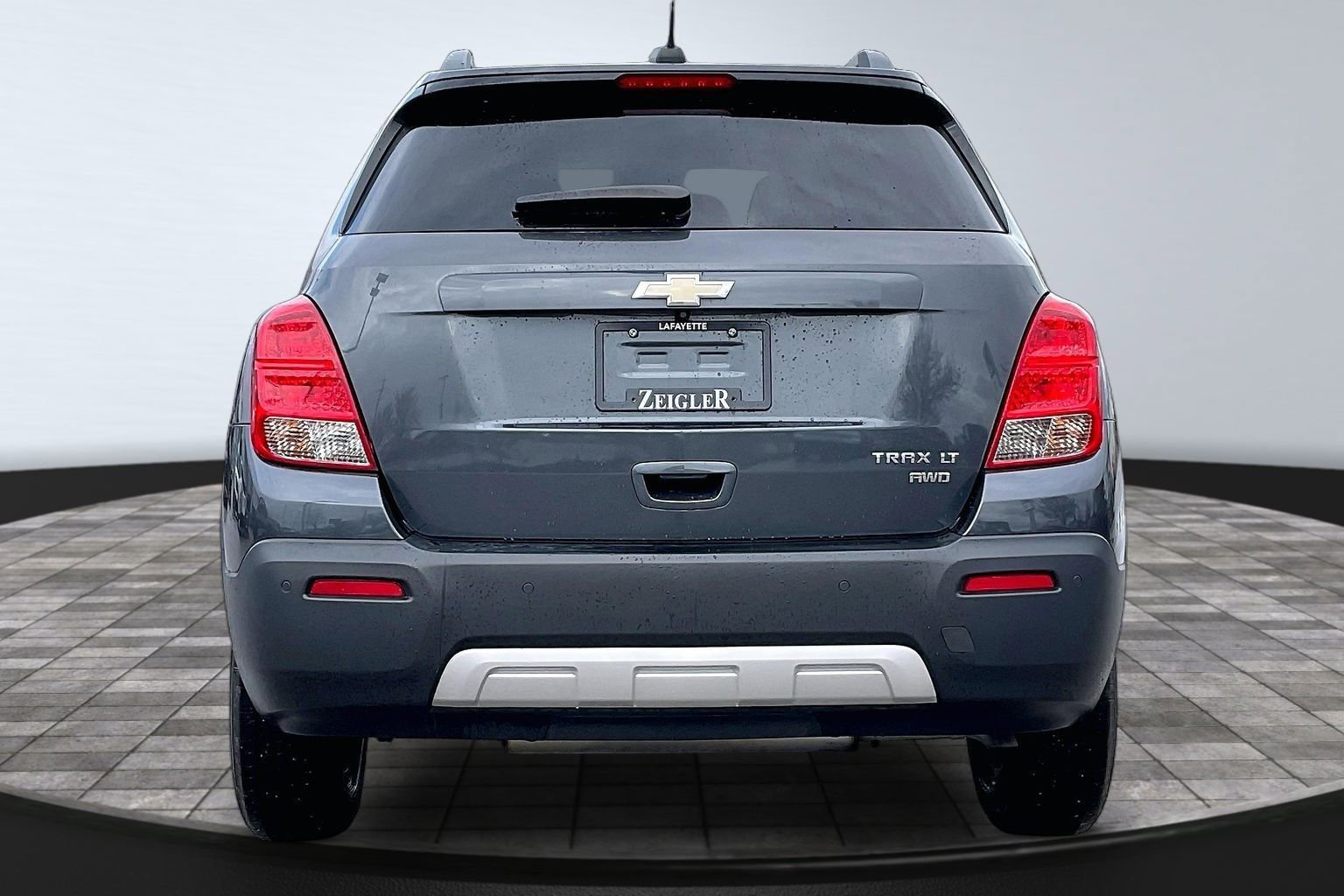 Used 2016 Chevrolet Trax LT w/ LT Sun and Sound Package image 4