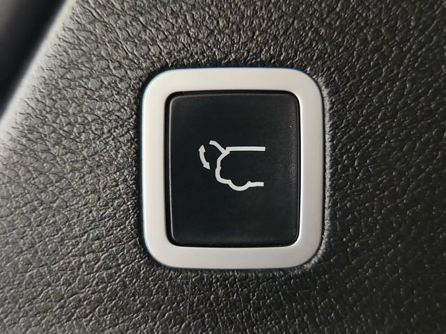 Used 2018 Chrysler Pacifica Touring Plus w/ S Appearance Package FWD image 31