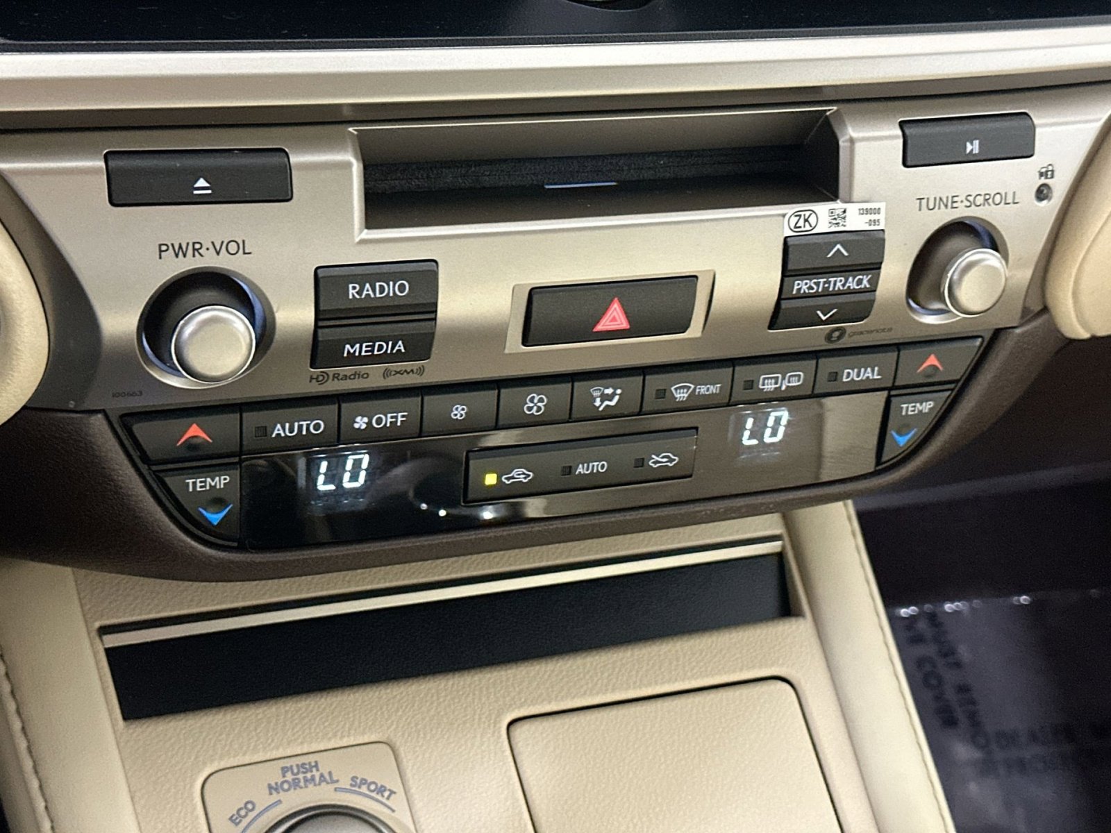 Used 2018 Lexus ES 350 w/ Accessory Package image 24