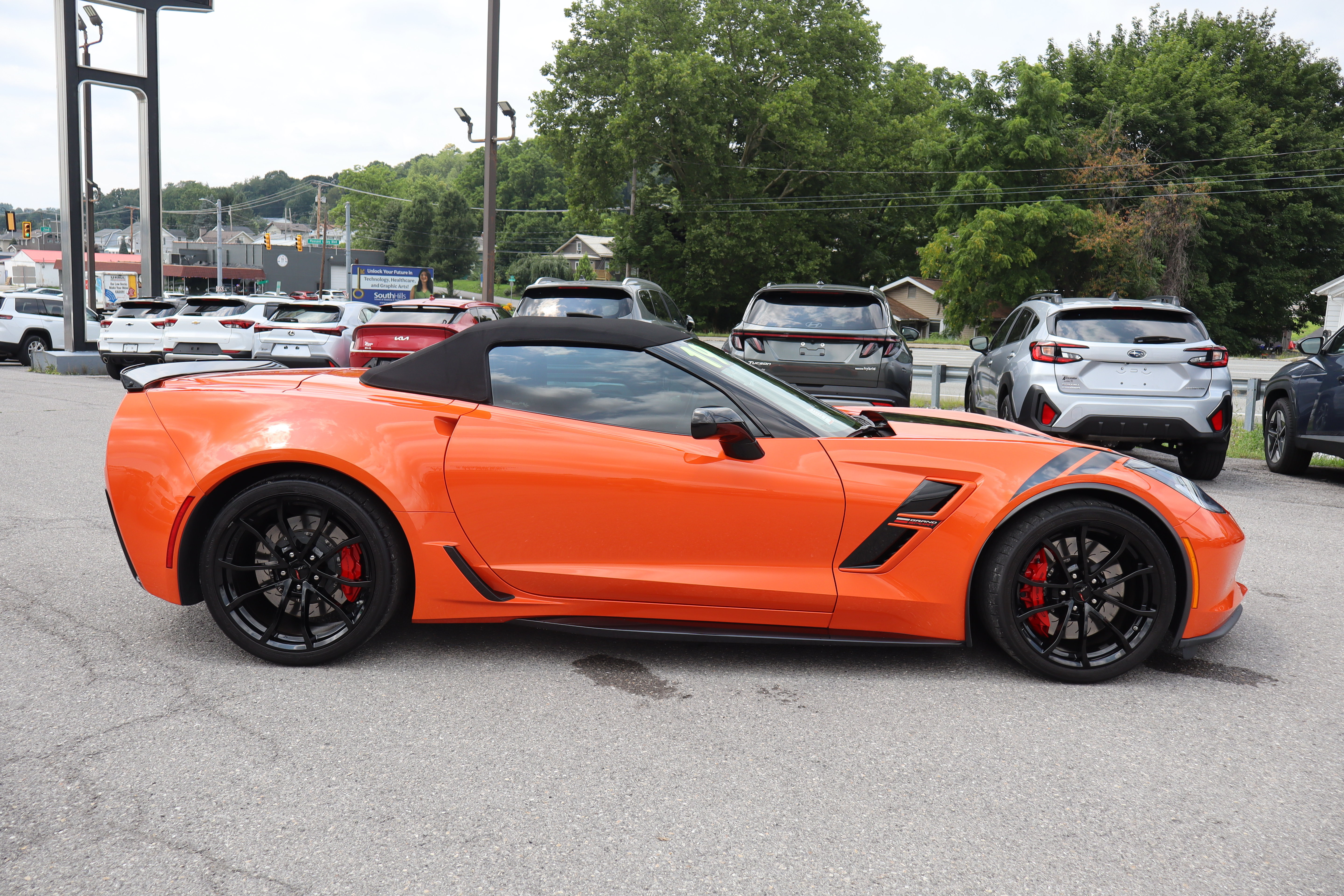 Used 2019 Chevrolet Corvette Grand Sport RWD image 2