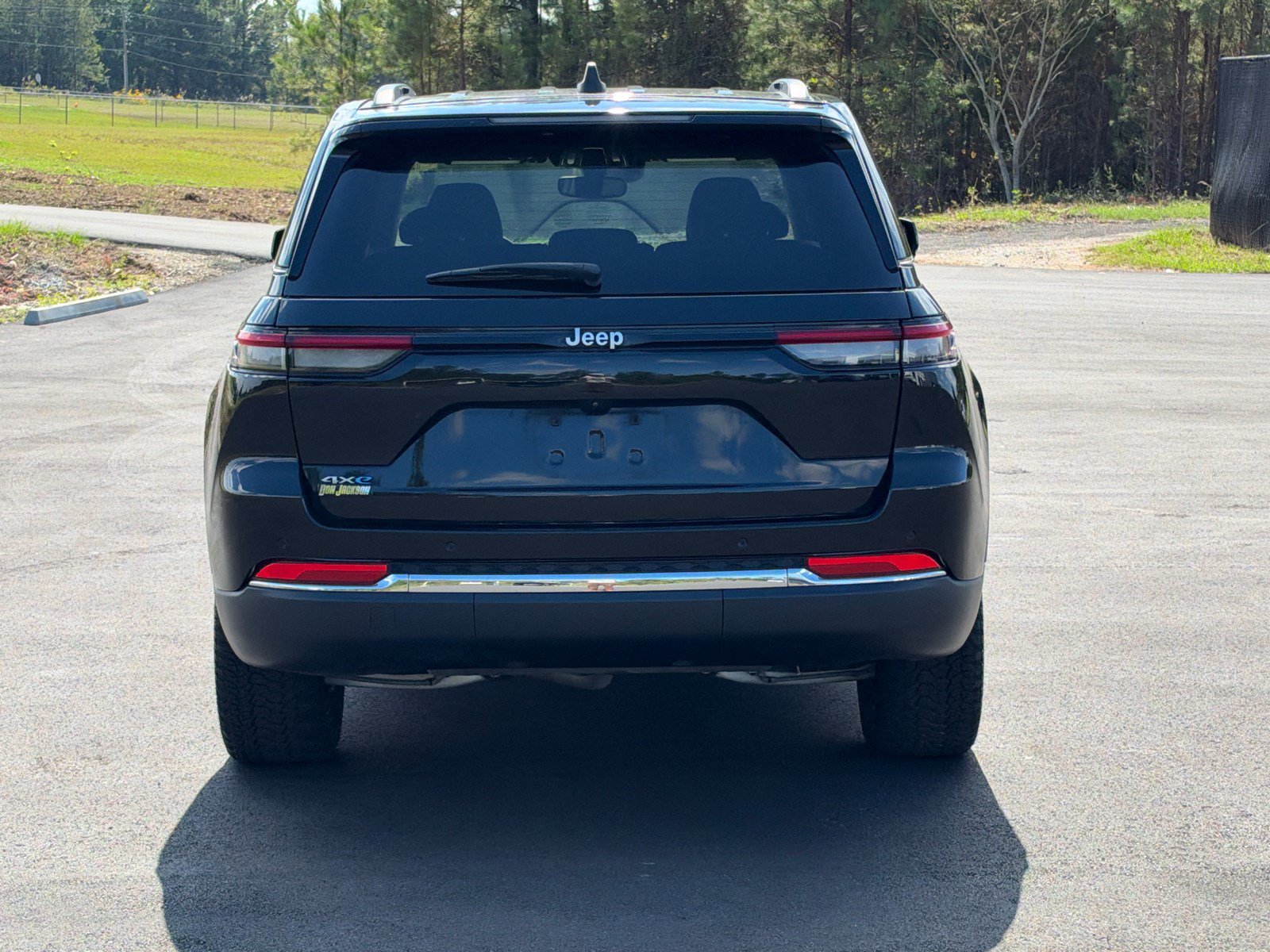 Used 2024 Jeep Grand Cherokee Limited 4xe AWD/4WD image 6