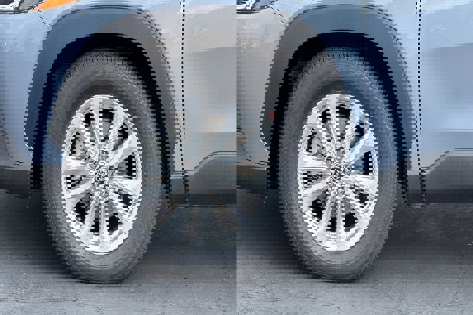 Certified 2023 Toyota Corolla Cross LE image 31