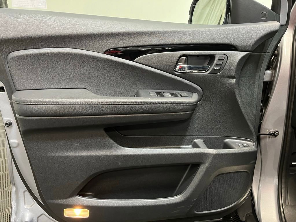 Used 2022 Honda Pilot Elite image 13