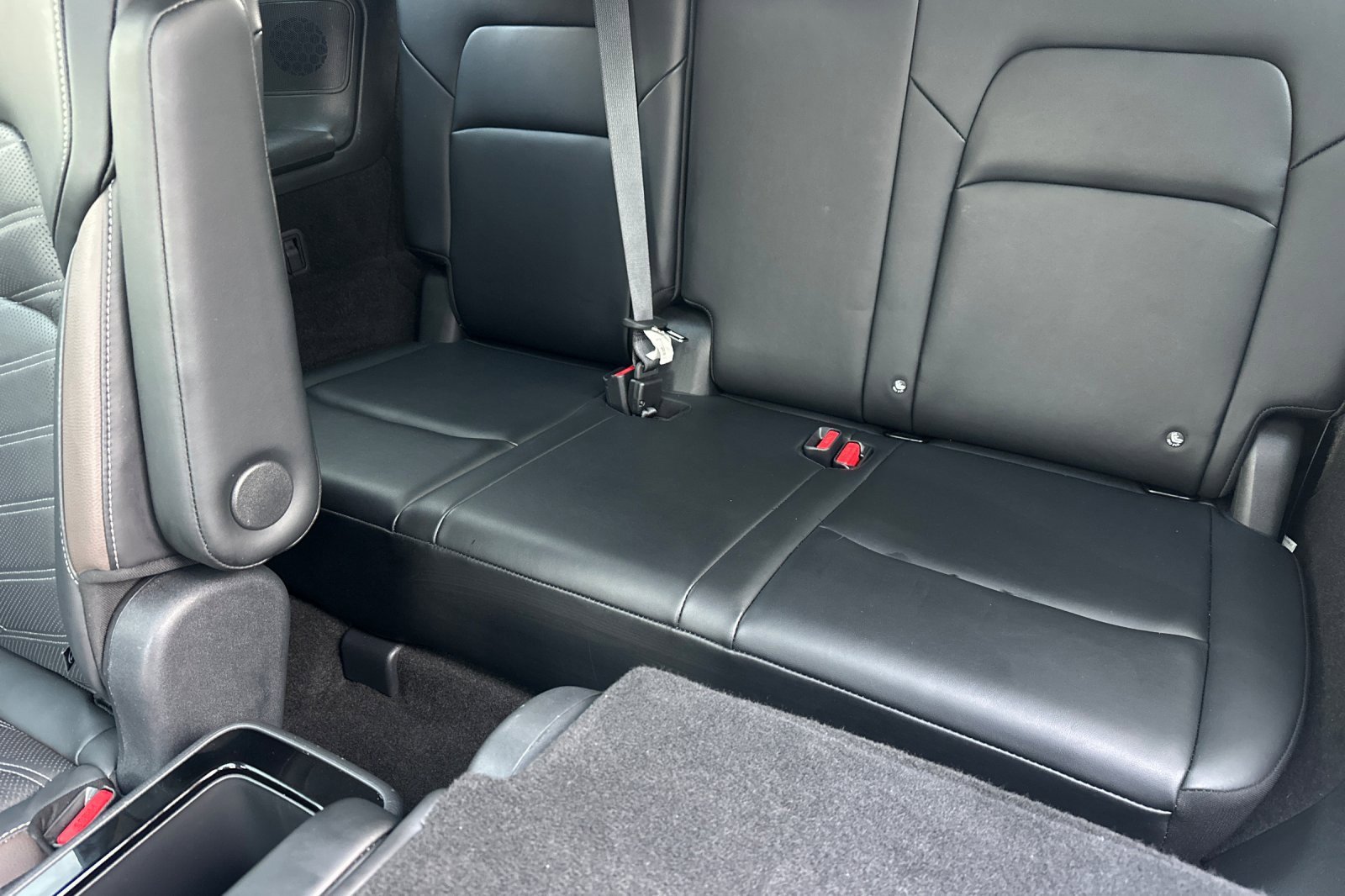 Used 2023 Nissan Pathfinder Platinum image 19