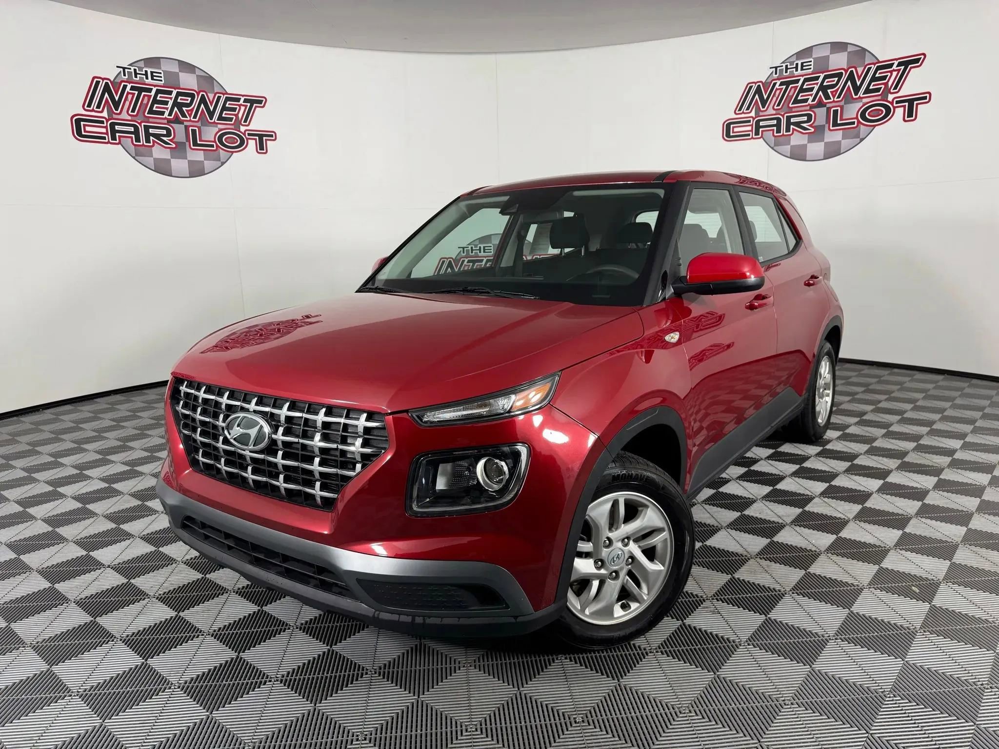 Used 2022 Hyundai Venue SE w/ Cargo Package