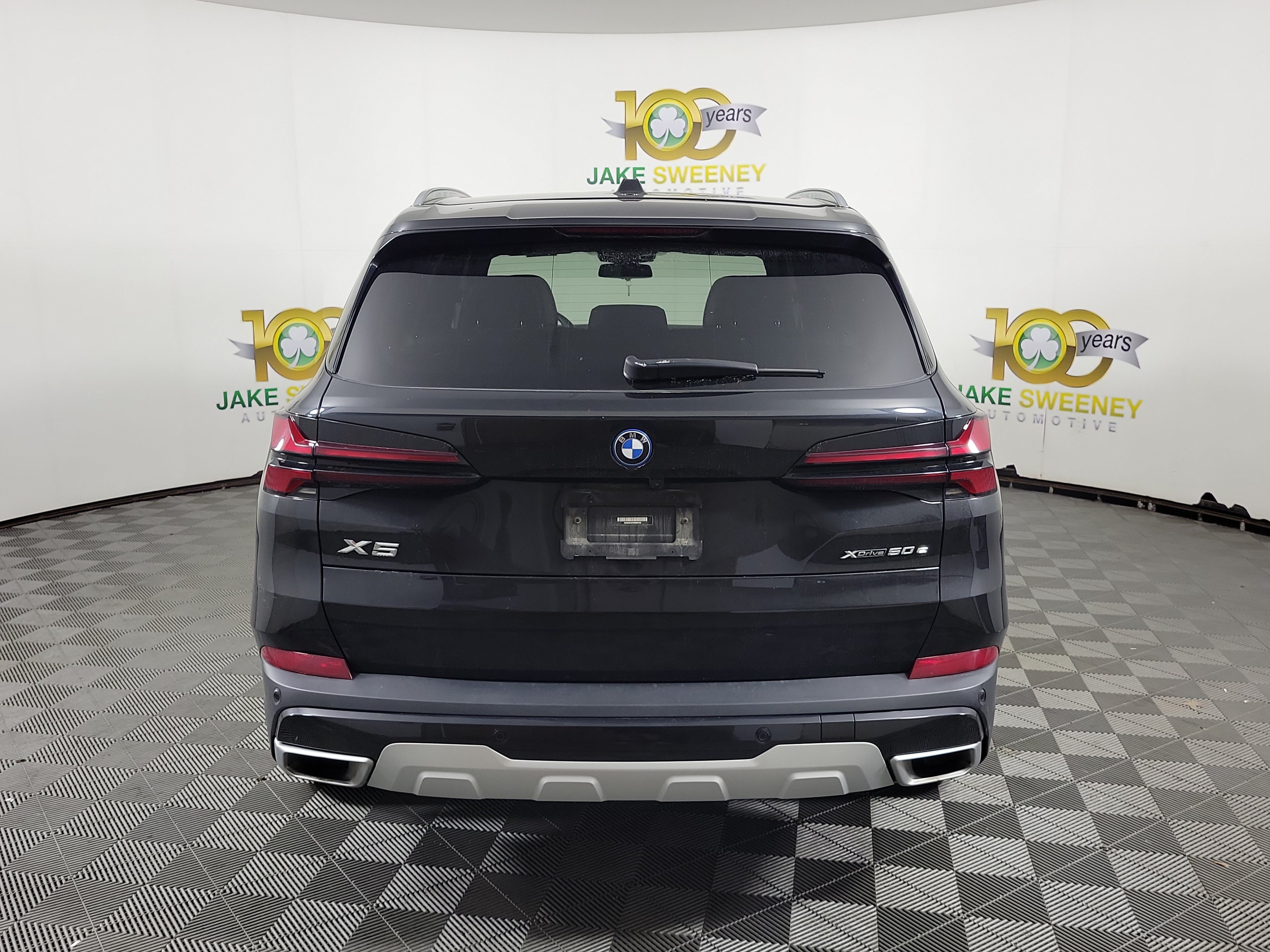 Used 2024 BMW X5 xDrive50e w/ Climate Comfort Package AWD/4WD image 3