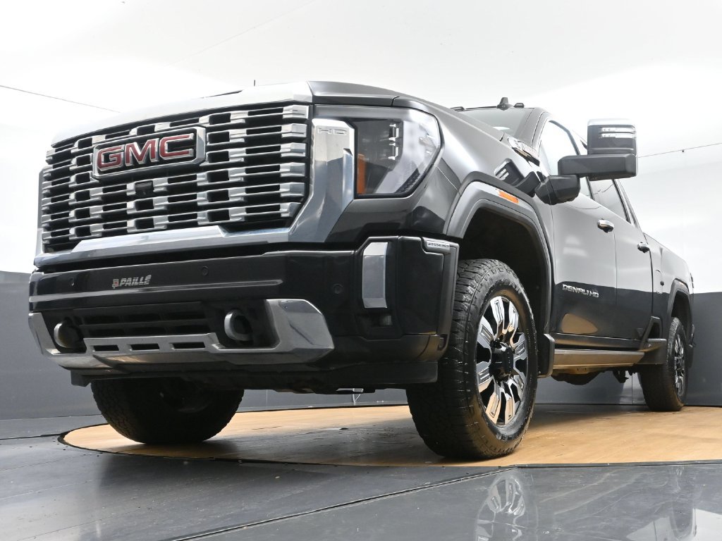 Used 2024 GMC Sierra 2500 Denali w/ Denali Reserve Package AWD/4WD image 46