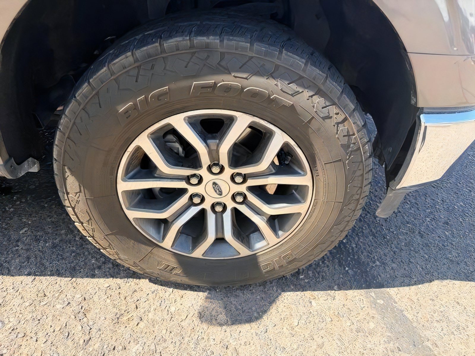 Used 2022 Ford F150 Lariat AWD/4WD image 10