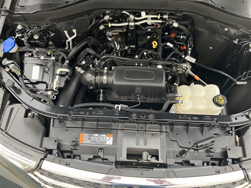 Used 2023 Ford Explorer XLT w/ Equipment Group 202A image 51