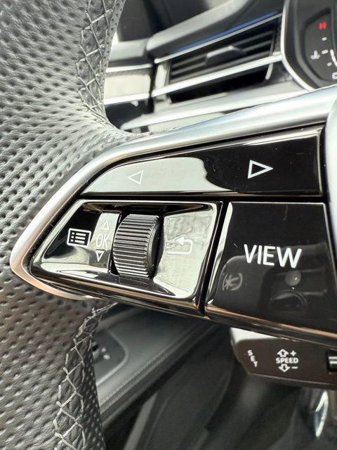 Used 2025 Audi S8 image 41