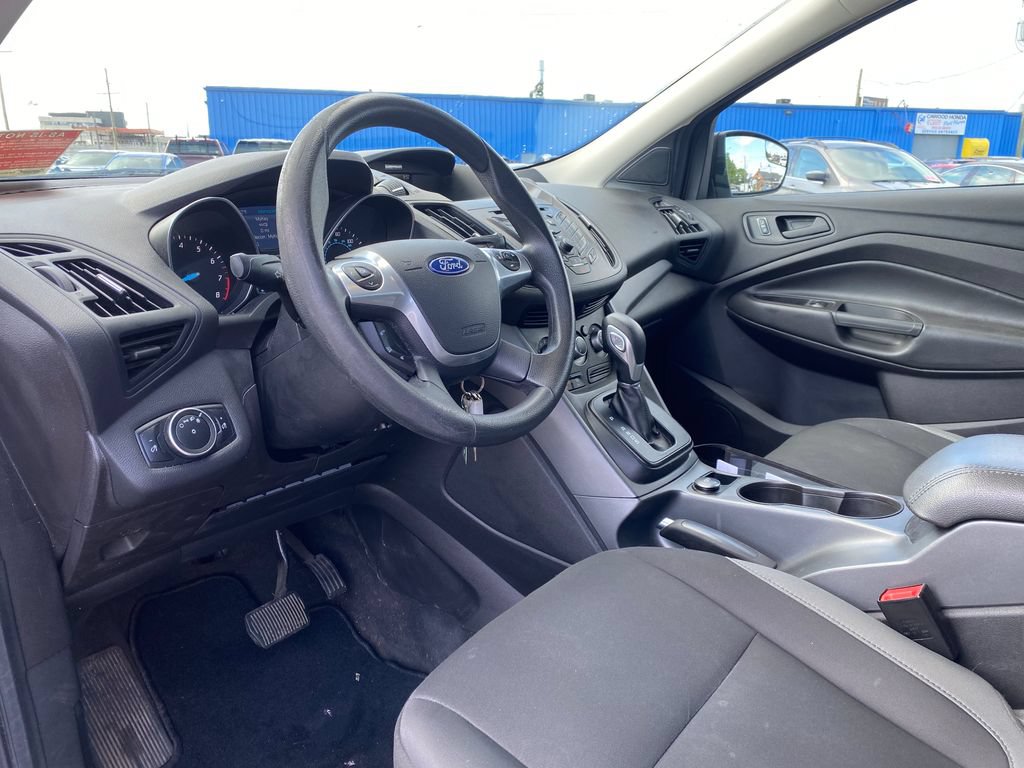 Used 2015 Ford Escape S FWD image 9