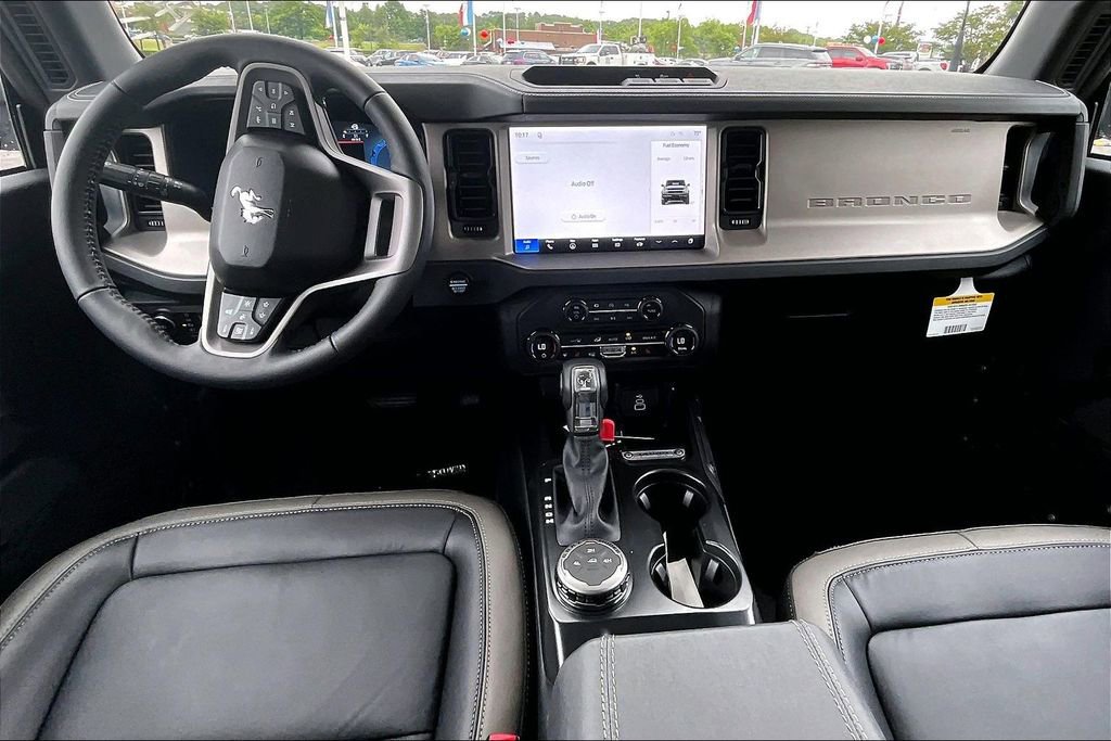 New 2026 Ford Bronco Outer Banks AWD/4WD image 5