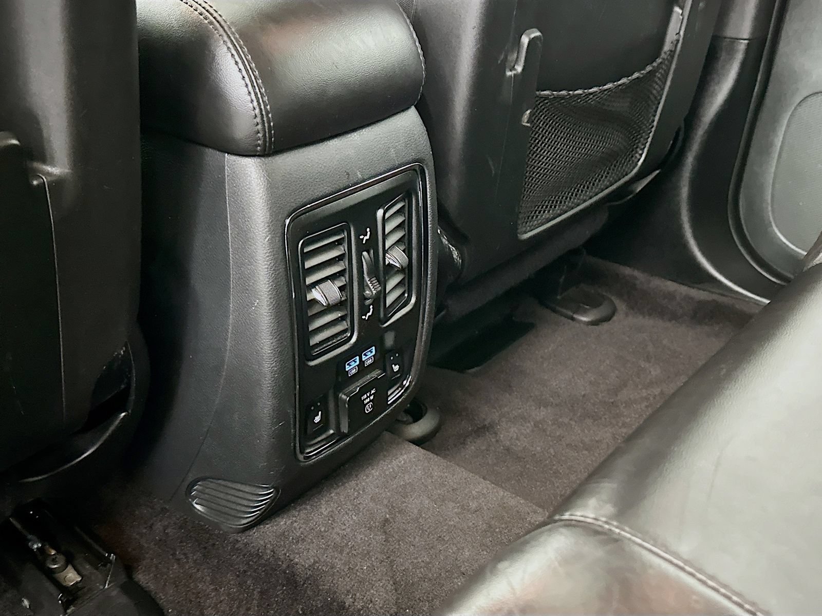 Used 2018 Jeep Grand Cherokee Limited AWD/4WD image 25