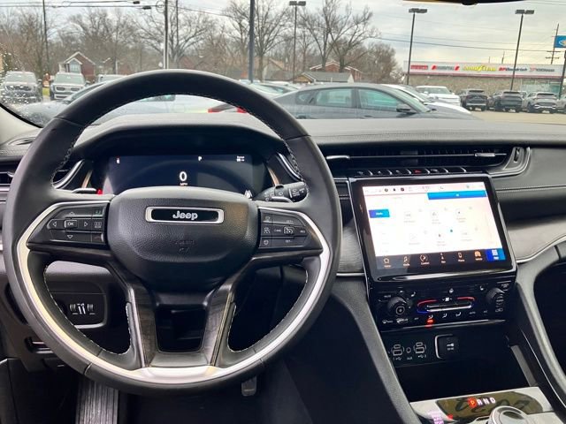 Used 2024 Jeep Grand Cherokee Limited image 6