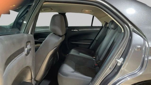Used 2019 Chrysler 300 Touring w/ Sport Appearance Package image 11