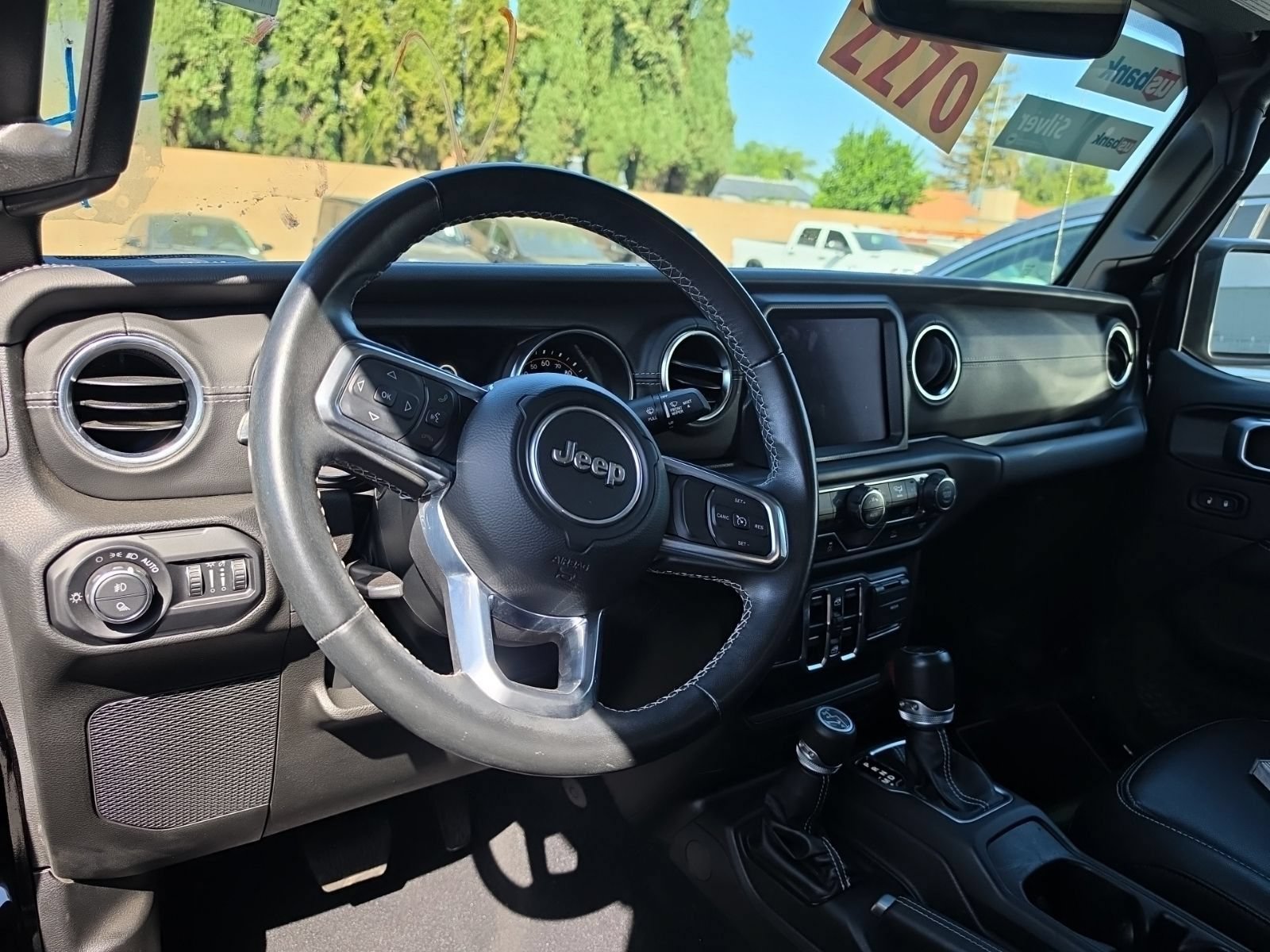 Used 2022 Jeep Gladiator Overland w/ Popular Equipment Package AWD/4WD image 5