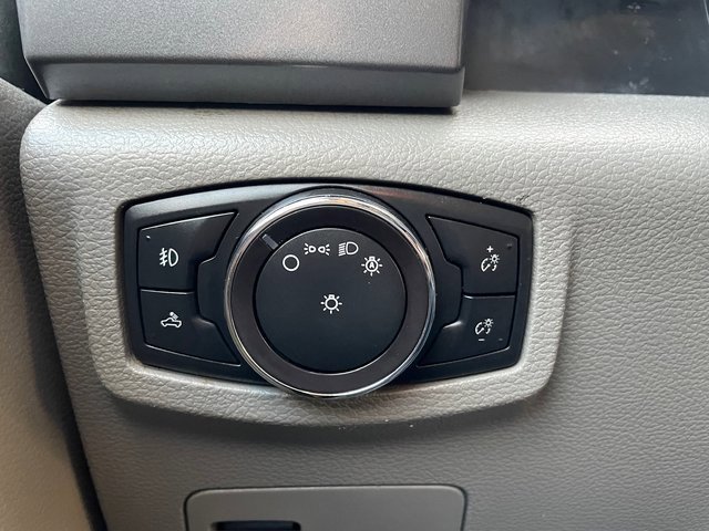 Used 2018 Ford F150 XLT w/ XTR Package image 12