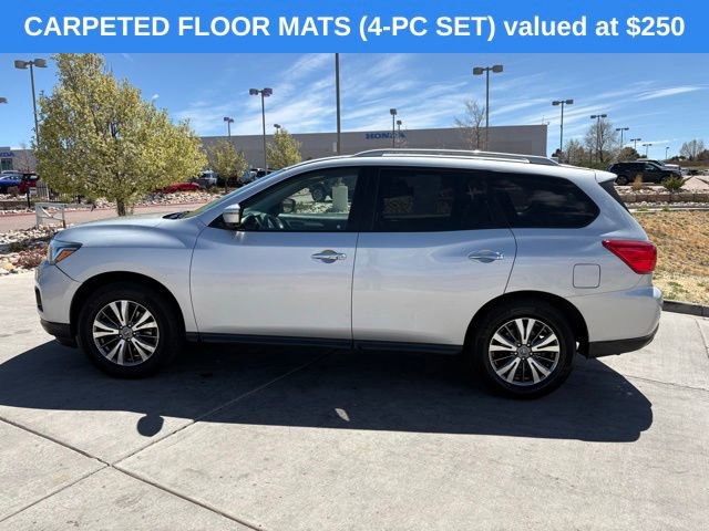Used 2019 Nissan Pathfinder SL AWD/4WD image 4