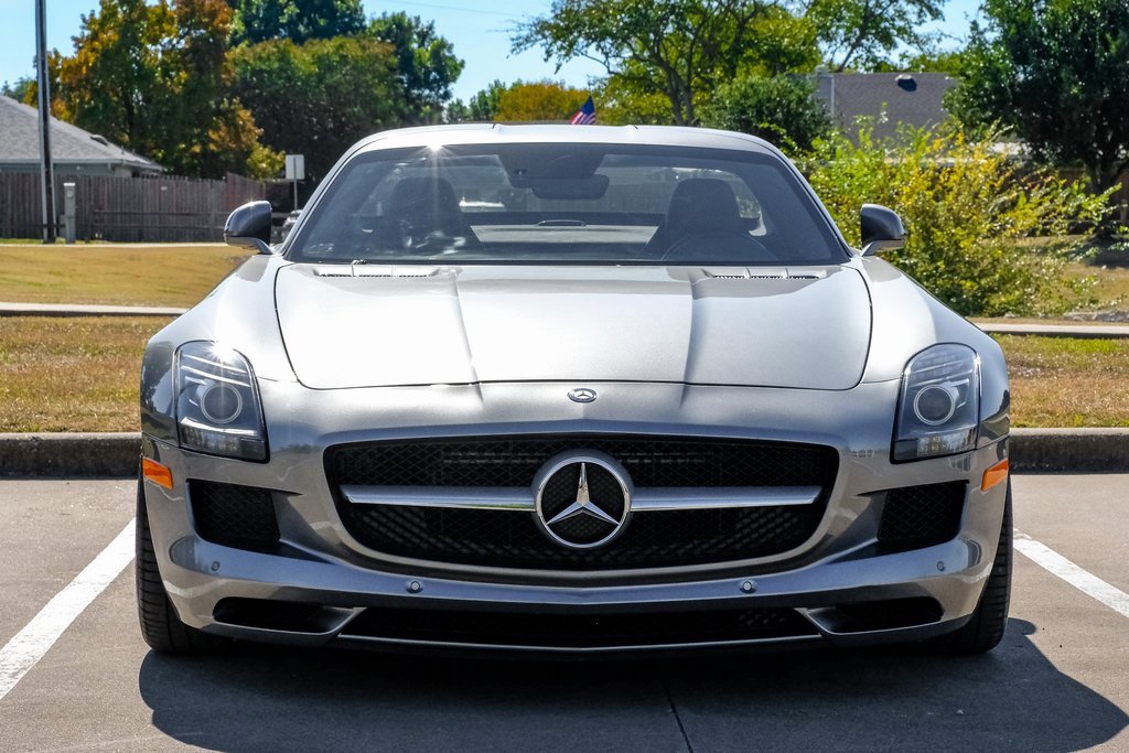 Used 2011 Mercedes-Benz SLS AMG Coupe image 10