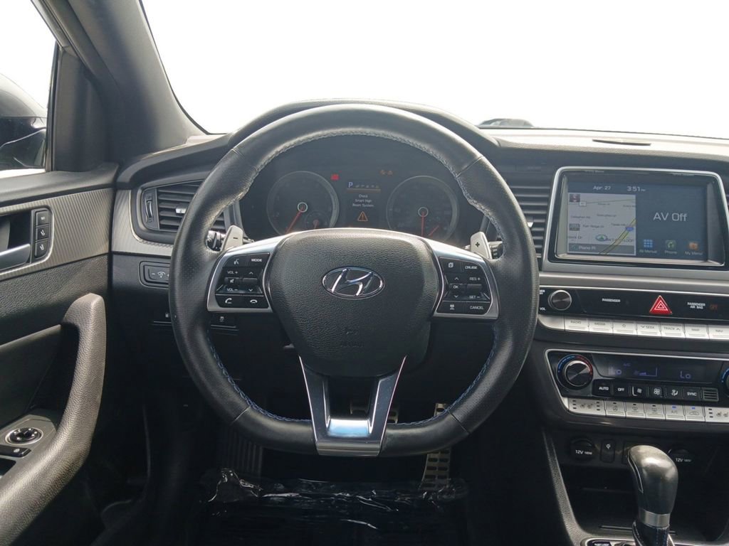 Used 2018 Hyundai Sonata Limited FWD image 12