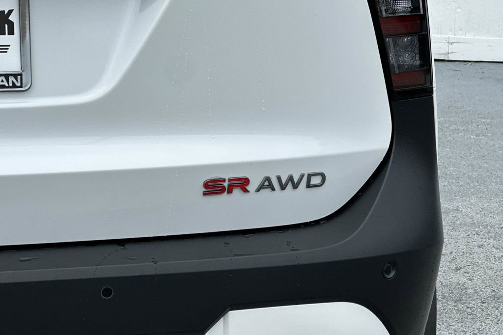 New 2025 Nissan Kicks SR w/ Illumination Package image 6