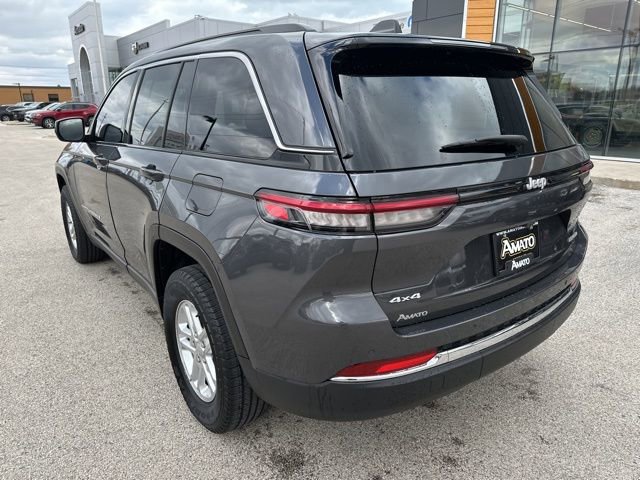 Used 2024 Jeep Grand Cherokee Laredo w/ Trailer Tow Package image 8