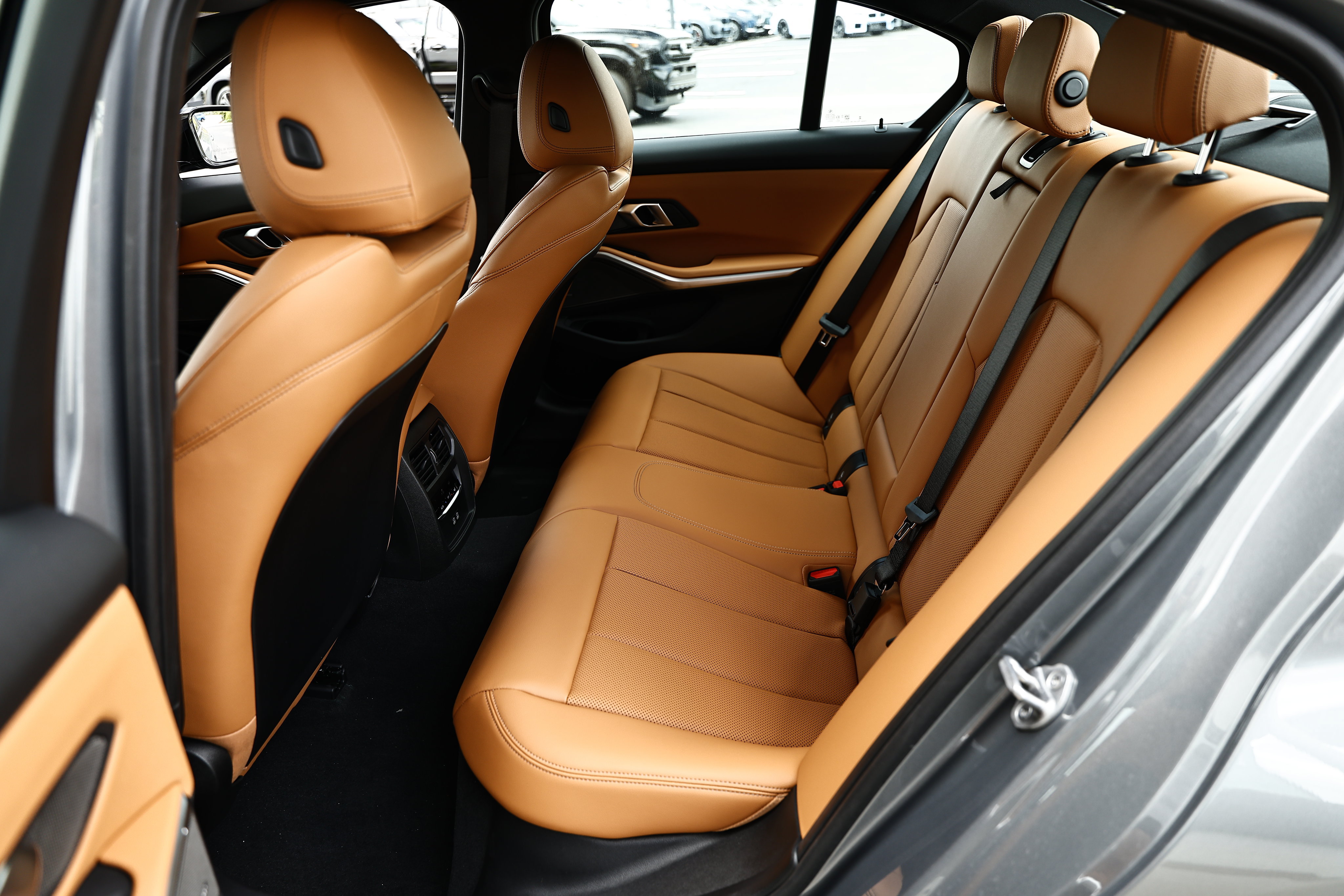 New 2026 BMW 330i Sedan RWD image 29