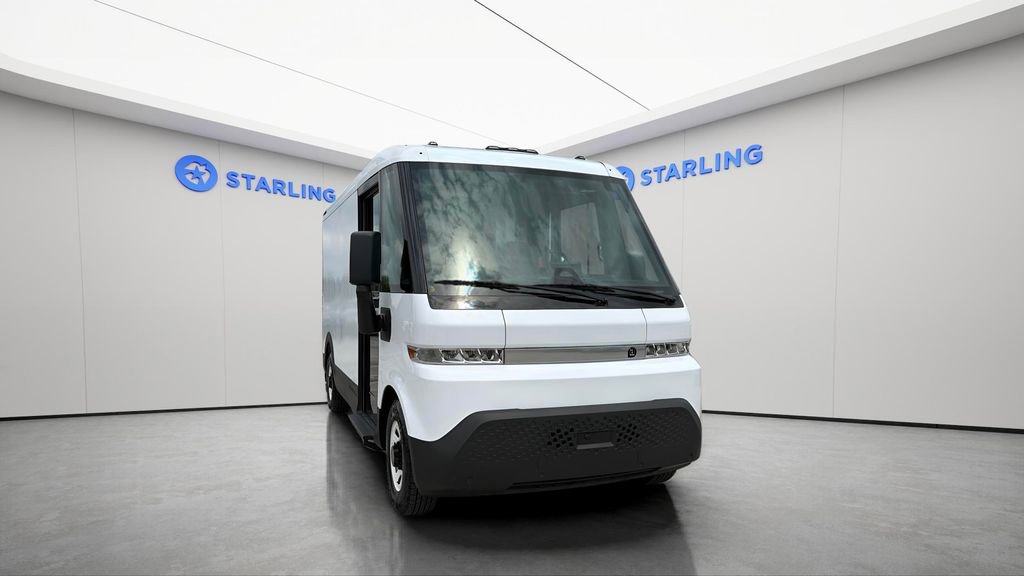 Used 2024 Chevrolet Brightdrop 400 w/ Commercial Equipment Package AWD/4WD image 15