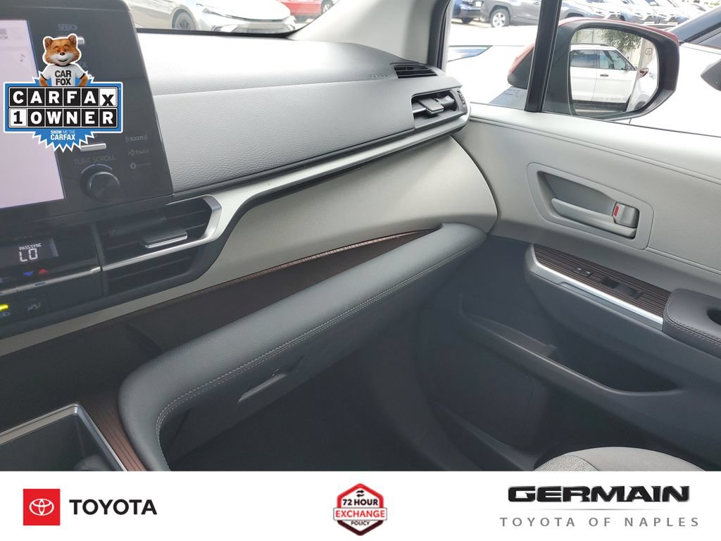 Used 2023 Toyota Sienna LE FWD image 36