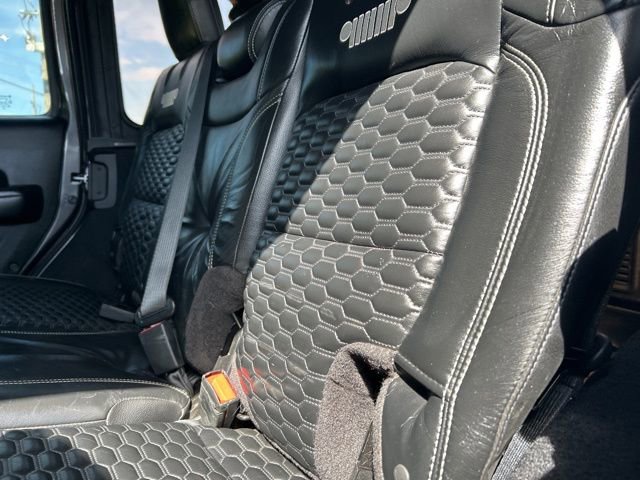 Used 2019 Jeep Wrangler Unlimited Rubicon w/ Dual Top Group AWD/4WD image 45
