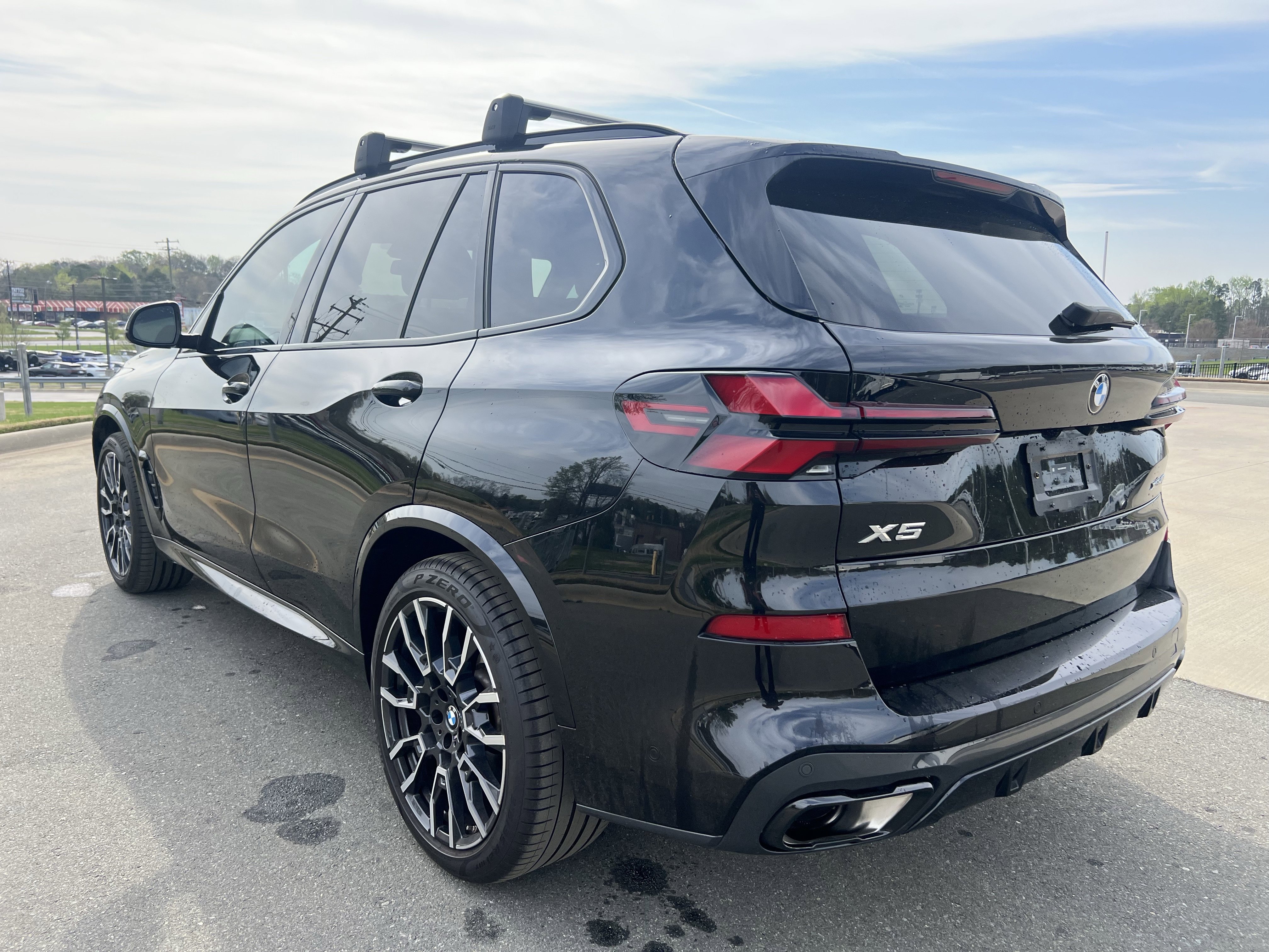 Used 2024 BMW X5 xDrive40i w/ M Sport Package image 7