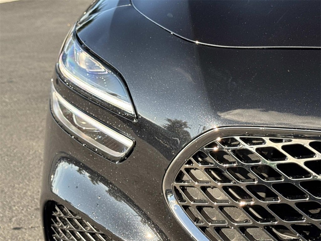 Used 2025 Genesis G70 2.5T image 23