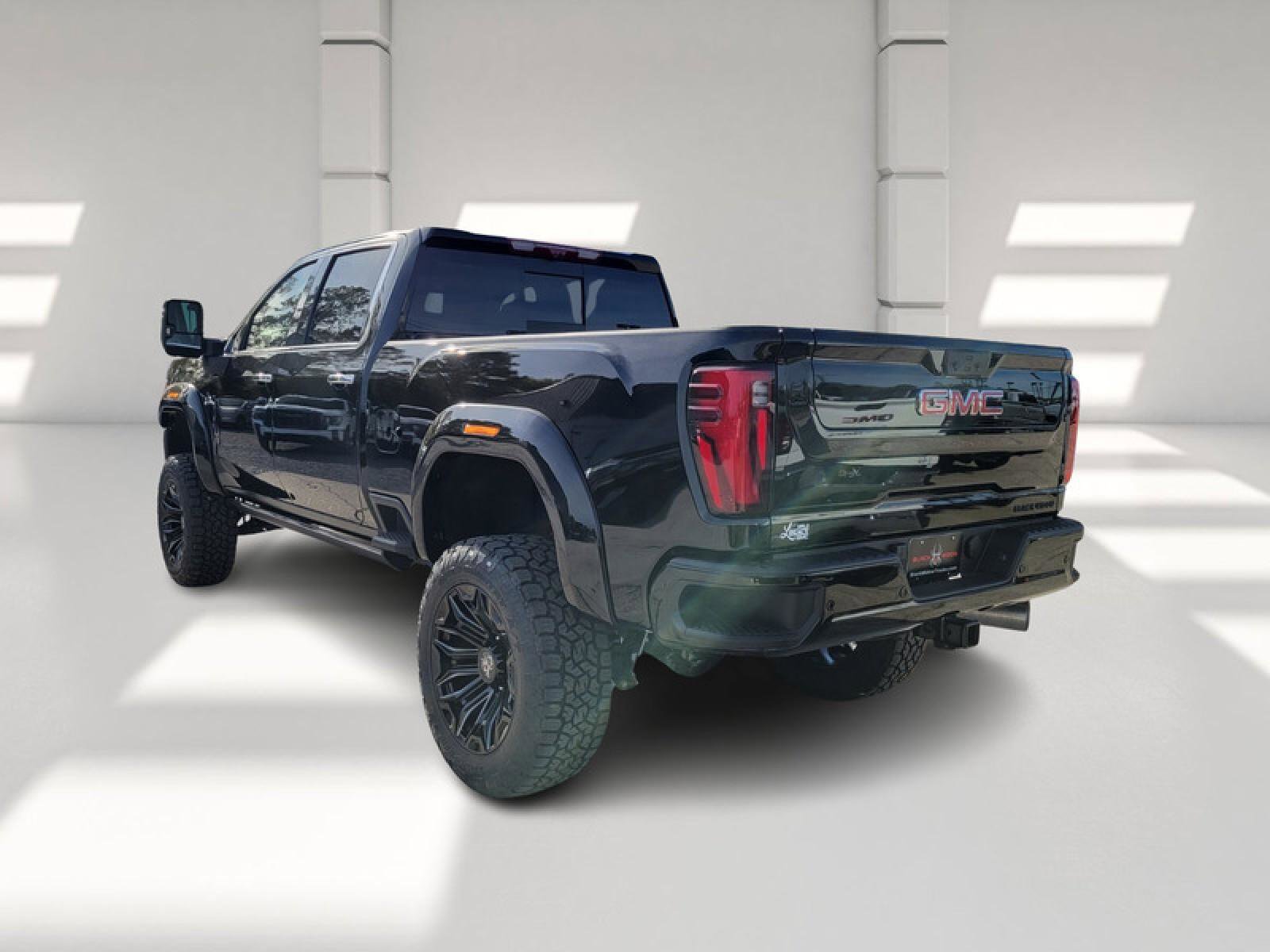 New 2026 GMC Sierra 2500 Denali w/ Denali Reserve Package image 5
