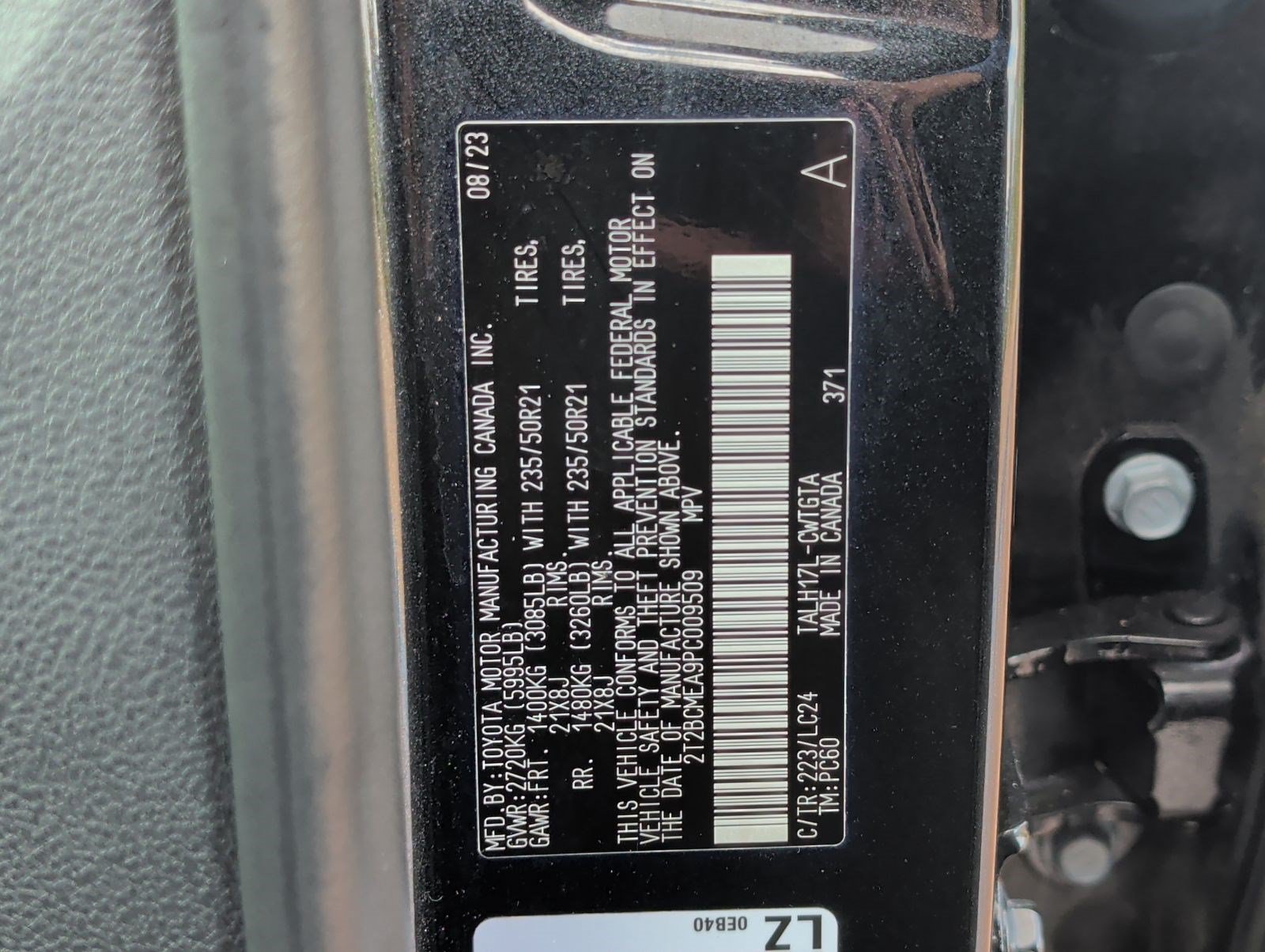 Used 2023 Lexus RX 500h F Sport w/ Accessory Package (Z1) AWD/4WD image 31