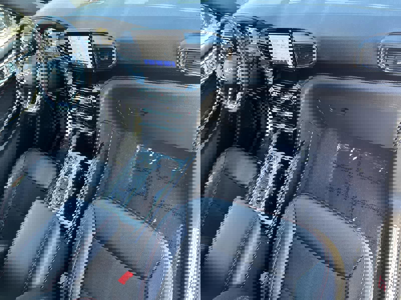 Used 2024 Ford Explorer ST-Line w/ Class IV Trailer Tow Package image 42