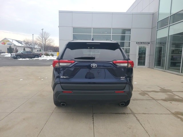 Used 2025 Toyota RAV4 XLE image 6