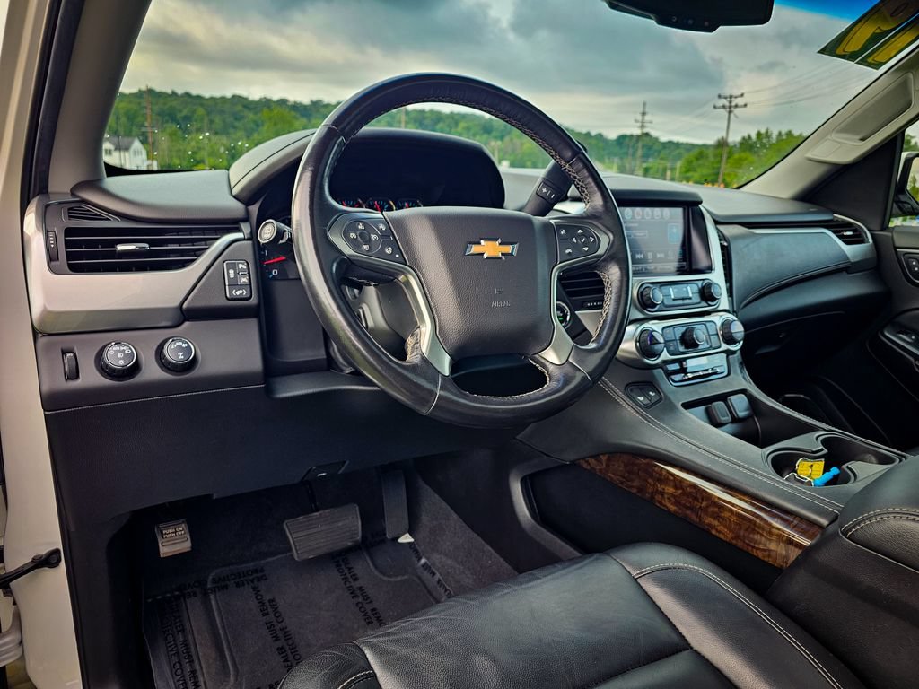 Used 2019 Chevrolet Suburban LT AWD/4WD image 14