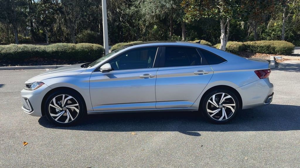 New 2026 Volkswagen Jetta SEL image 5