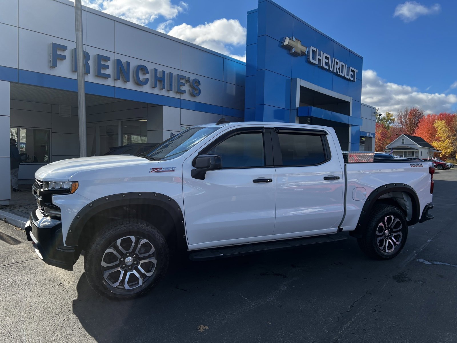 Used 2020 Chevrolet Silverado 1500 LT Trail Boss image 1