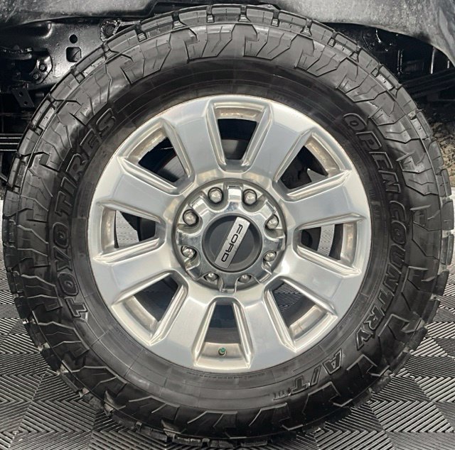 Used 2018 Ford F350 Platinum w/ Platinum Ultimate Package AWD/4WD image 5