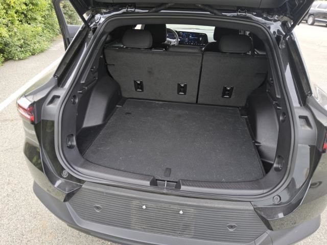 Used 2026 Chevrolet Equinox EV LT w/ Comfort Package FWD image 6