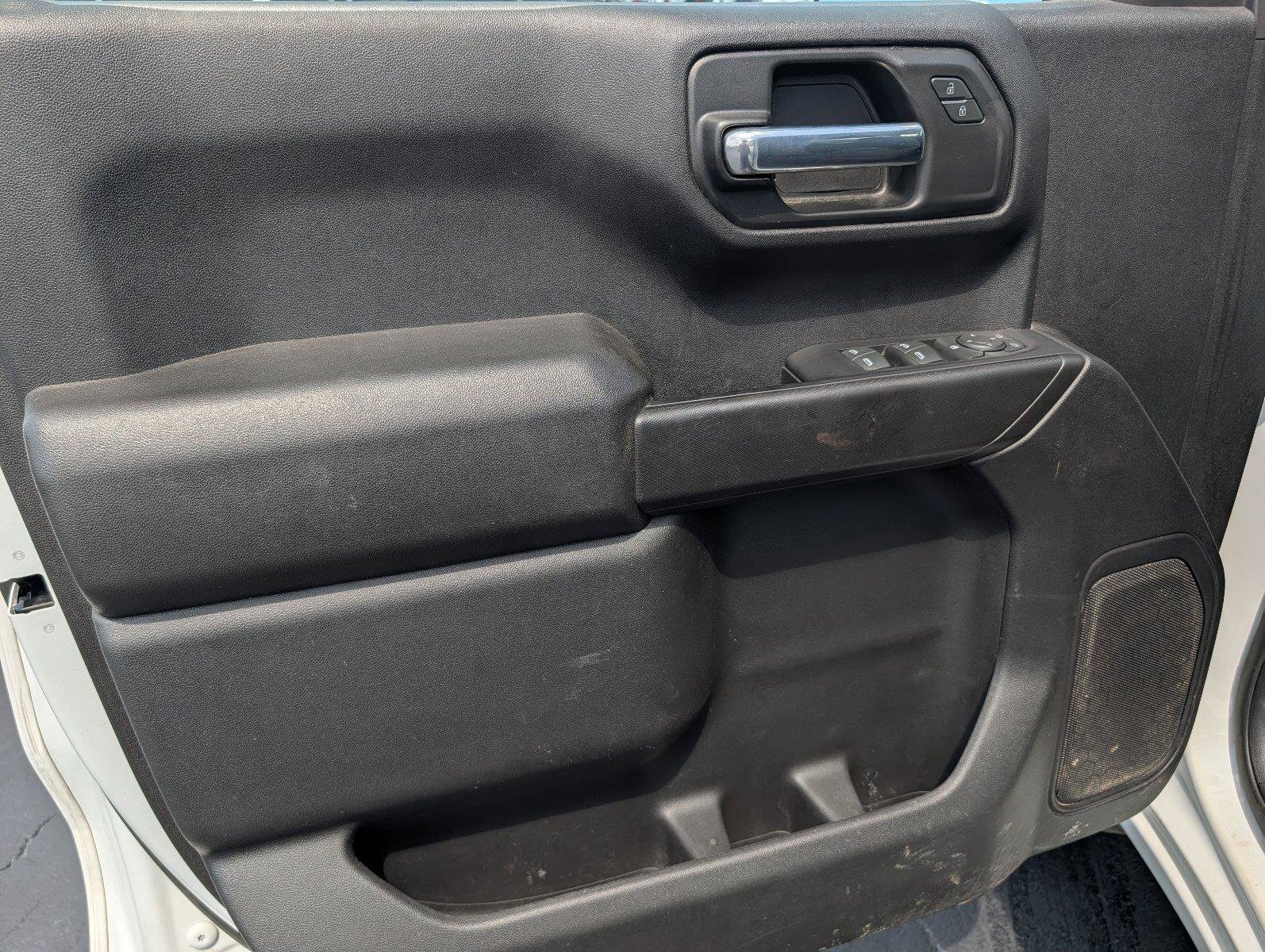 Used 2023 Chevrolet Silverado 1500 Custom Trail Boss w/ LPO, Dark Essentials Package AWD/4WD image 15