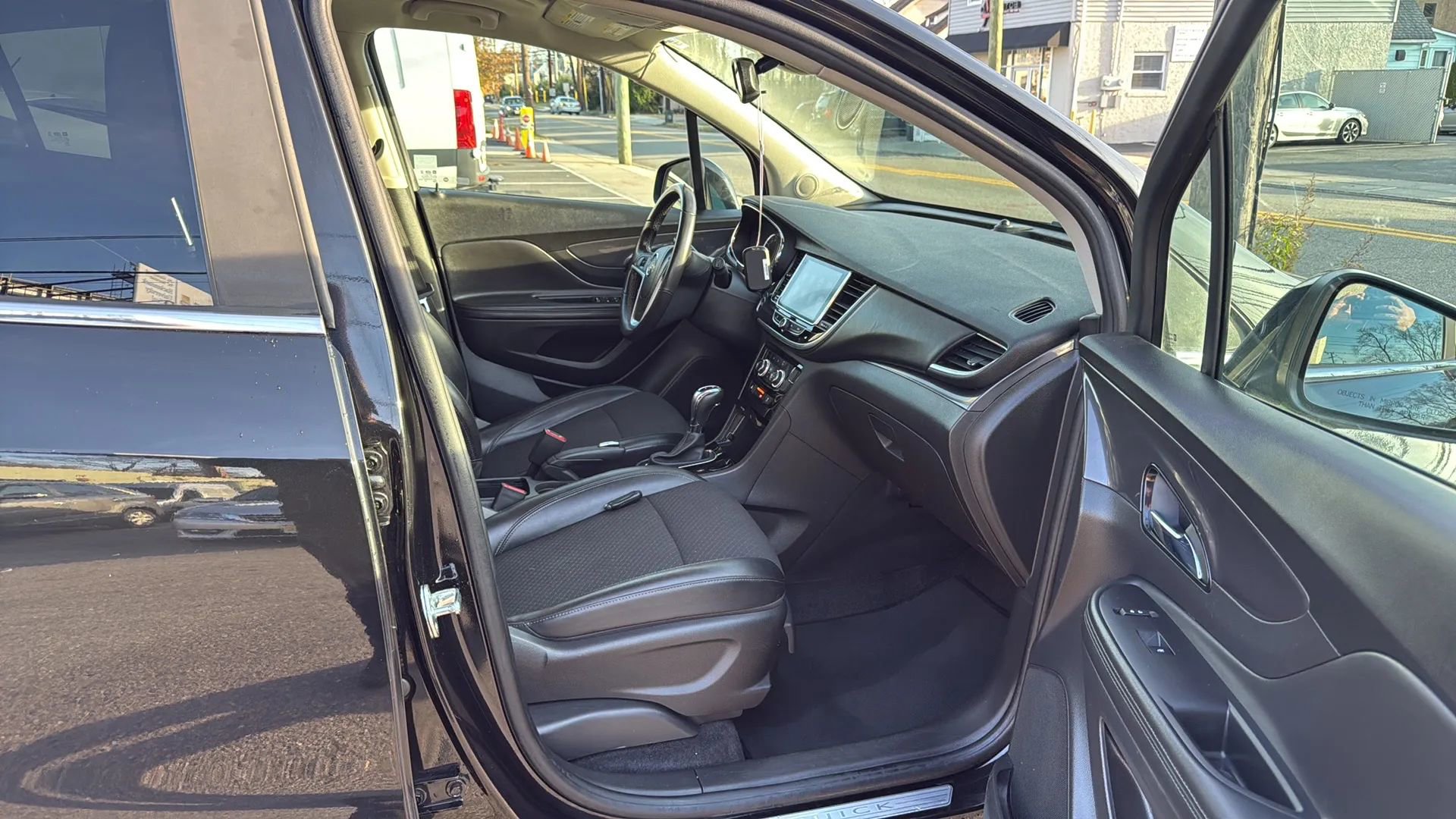 Used 2019 Buick Encore Preferred image 25