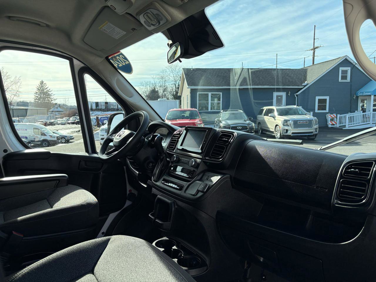 Used 2024 RAM ProMaster 2500 image 14