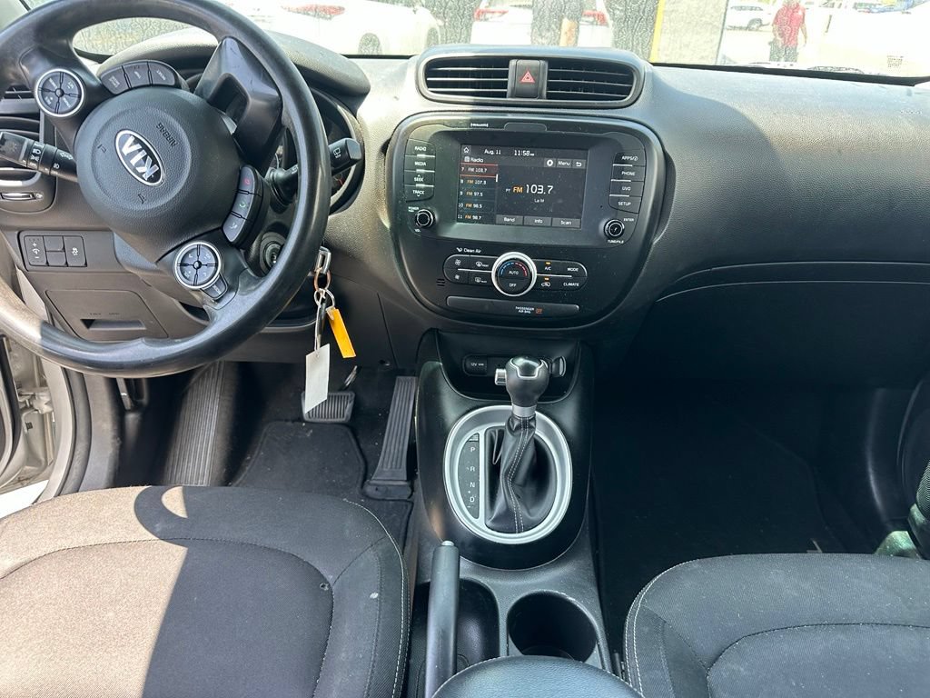 Used 2019 Kia Soul + FWD image 9