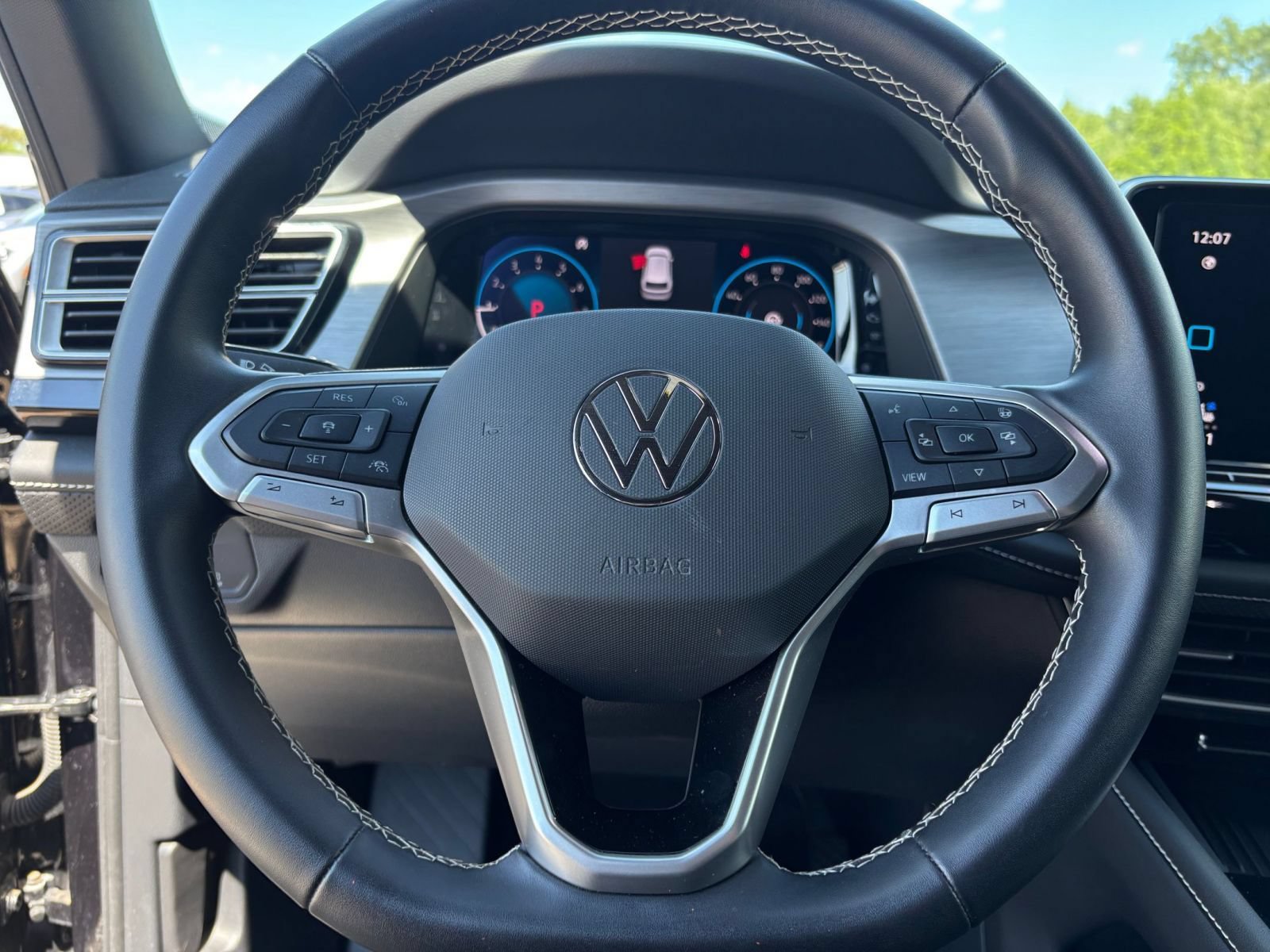 Used 2026 Volkswagen Atlas Cross Sport SE FWD image 30