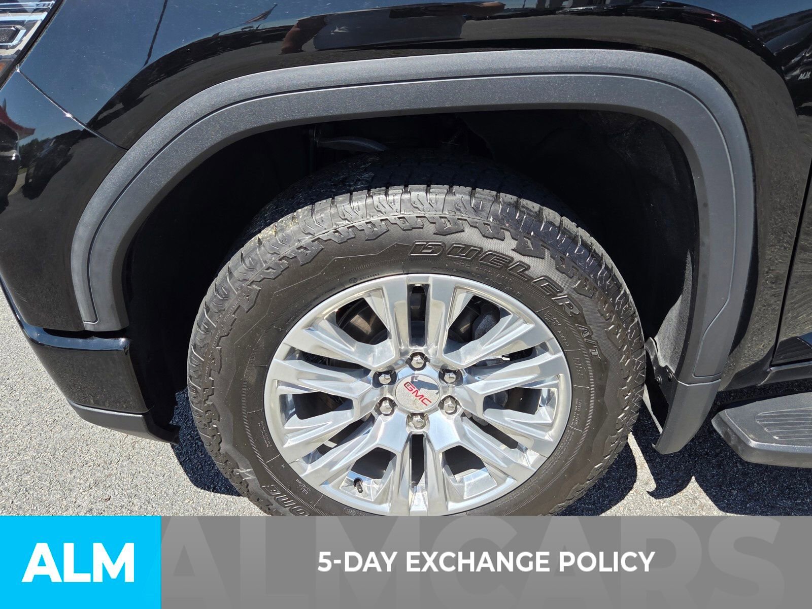 Used 2024 GMC Sierra 1500 Denali w/ Technology Package AWD/4WD image 4