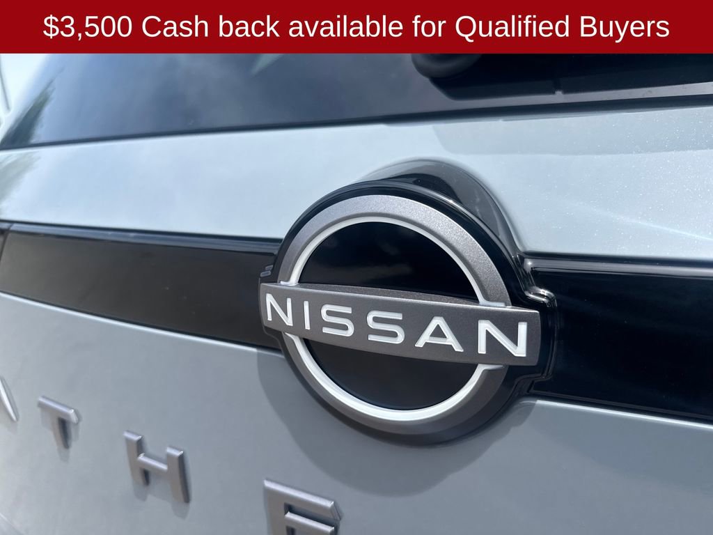 New 2026 Nissan Pathfinder Platinum AWD/4WD image 40