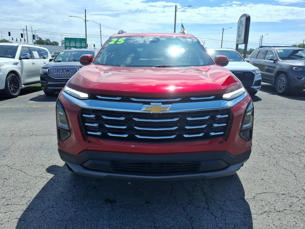 Used 2025 Chevrolet Equinox LT w/ Convenience Package II FWD image 2