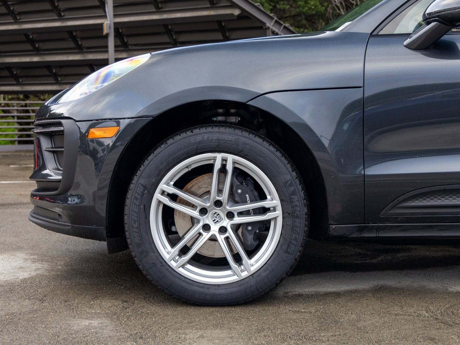 Certified 2025 Porsche Macan image 13